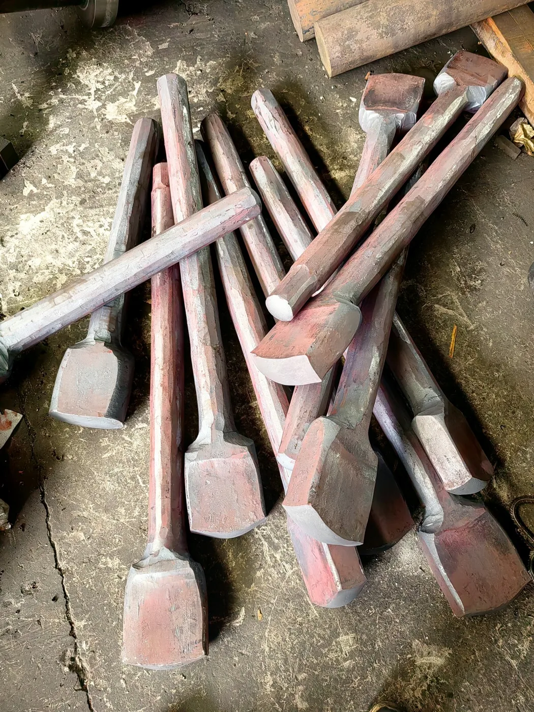 Geschmiedete Stangen mit Flachköpfen